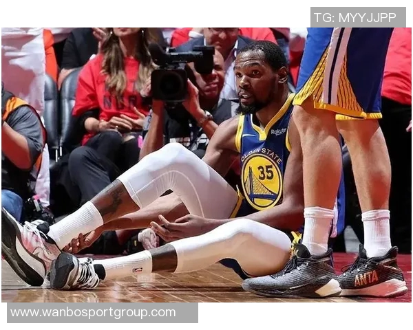 杜兰特再创佳绩25真实命中率超80并列历史第二仅次于库里 杜兰特再创佳绩25真实命中率超80并列历史第二仅次于库里