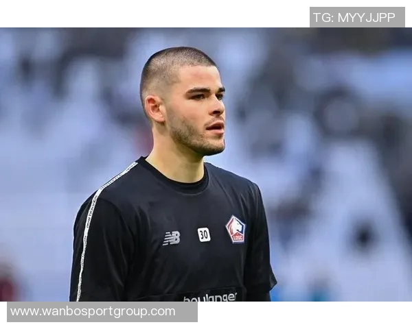 恩里克坚定支持舍瓦利耶：后卫失误不影响我们对他的信任